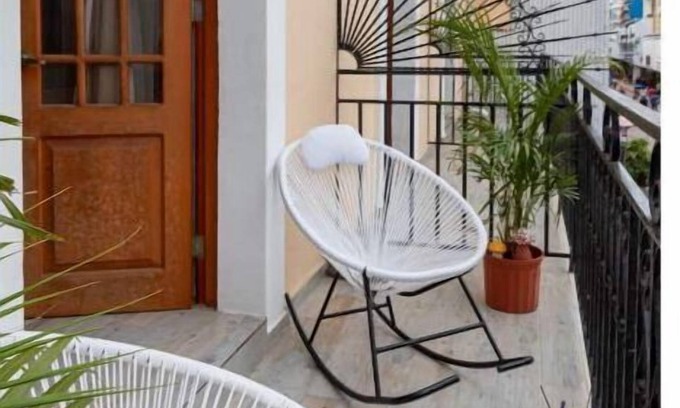 Panama City Apartment | BALCONY AND BICYCLES! HISTORIC SHOPS OF SANTA ANA!