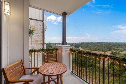 Austin Apartment | Balcony with Hills View,Pool, Free Parking and Gym
