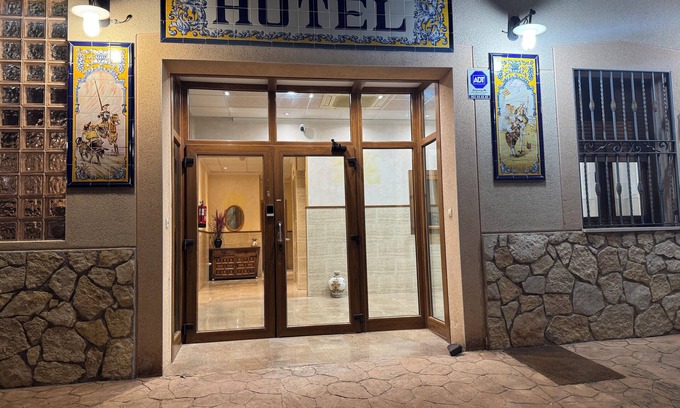 Barajas de Melo Hotel | Ballestar Hotel Bar & Grill