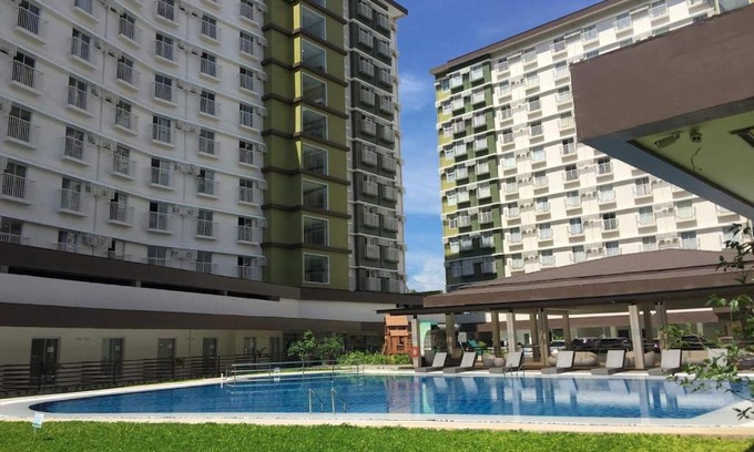Mandaue Apartment | Bamboo Bay Condominium near UC Med & Chong Hua Hospital, CDU School, SM Mall, Ayala Mall and IT Park - studio condo unit