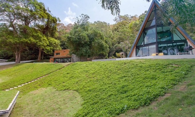Laem Sing Villa | Bamboo Garden House