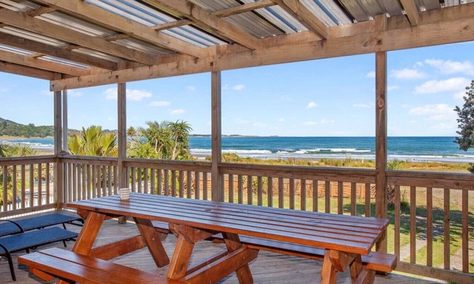 Waihau Bay House | Banana Bach- Whole House- 6 guests- One price!