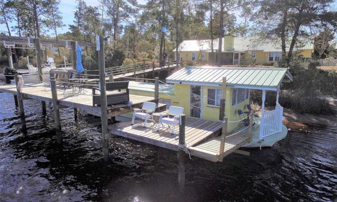 Carrabelle Boat Rental | Banana Boat! Moored at private dock on the Carrabelle River