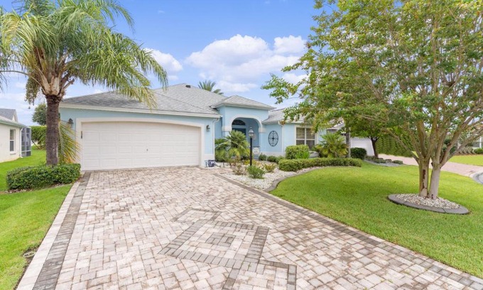 Virginia Trace House | Bancroft - Walking Distance To Sumter SquareVillagepeople