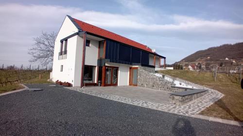 Somlojeno Apartment | Bandi Weekend House