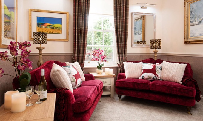 Gattonside Apartment | BANK VIEW - in the pretty market town of Melrose, near to the countryside