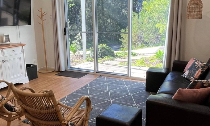 Vincentia Apartment | Banksia on Blenheim by Experience Jervis Bay