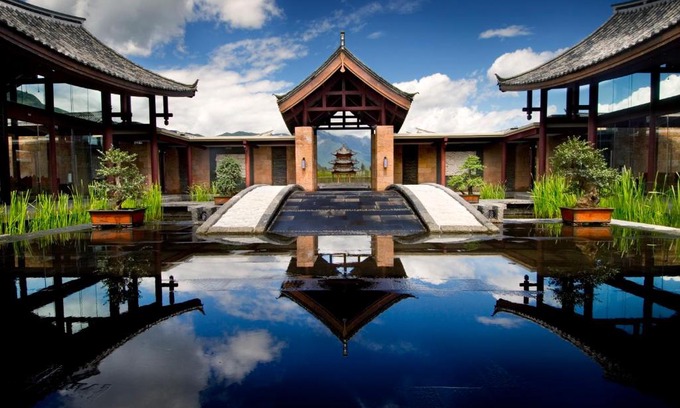 Shuhe Old Town Resort | Banyan Tree Lijiang