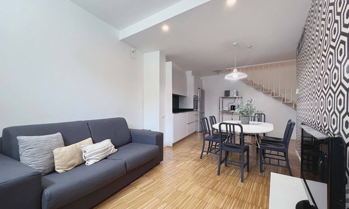 Diagonal Mar i el Front Maritim del Poblenou Apartment | Barcelona Beach | Cosy Duplex | Rooftop Terrace