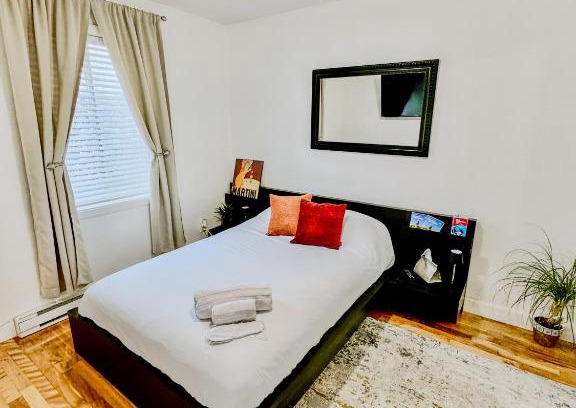 Longueuil House | Barel Residence Homestay