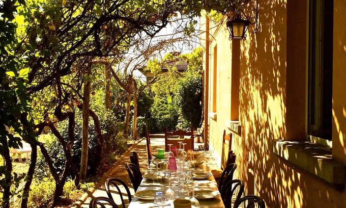 Mologno Apartment | Bargabellavista: sleeps 8 in 3 bedrooms, 2 bathrooms, large garden and parking