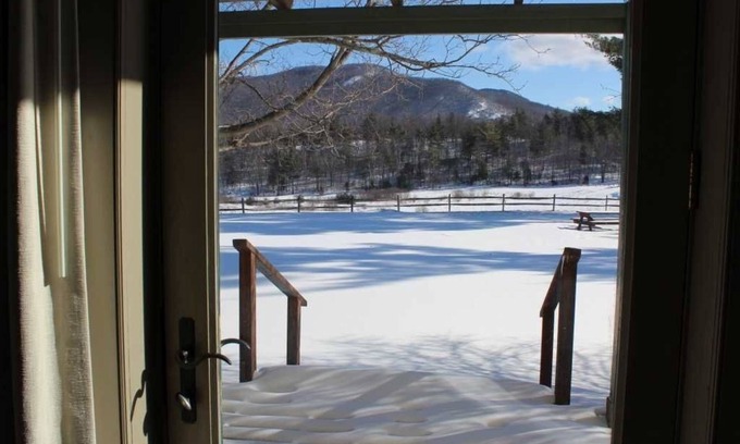 Keene Bed & Breakfast | Bark Eater Inn