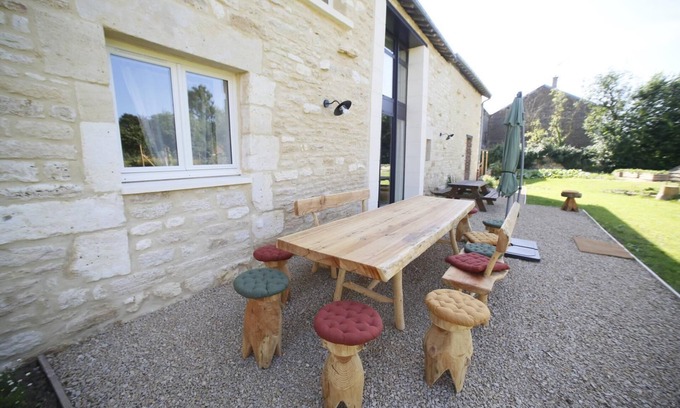 Bulson House | BARLEY GRAIN AND DOGWOOD
