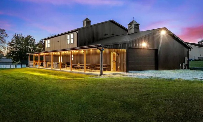Camargo House | Barn! 2-Hole Golf Course, BBall, Wiffleball, Soccer, Theater, Arcade, 2 Hot Tubs
