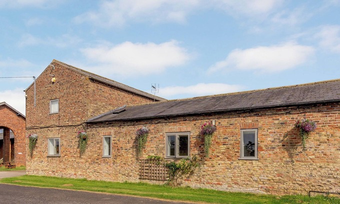 Scrayingham Cottage | Barnby Barn 2 - UK43810