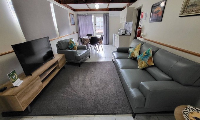 Timaru Apartment | Barnes Street BNB - Enjoy your stay in lovely private unit.n
