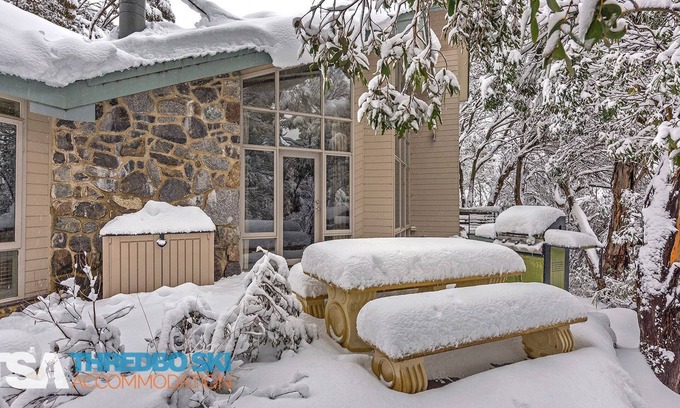 Thredbo Ski Chalet | Baroness - Woodridge