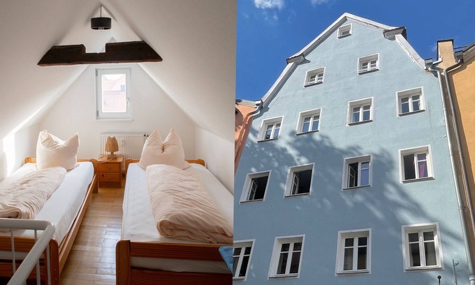 City Centre Regensburg Apartment | Baroque gallery apartment Praetoria - city center location-