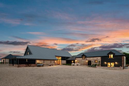 Petersfield House | Barrow Hill Barns