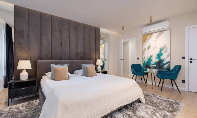 City Centre Apartment | Barska 69 | Kraków | Prestigious Apartment | Parking