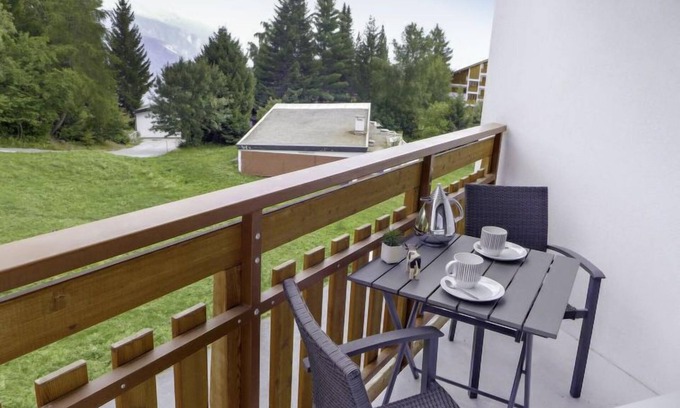 Randogne Apartment | Barzettes-Vacances 454/Entrée N° 14 by Interhome