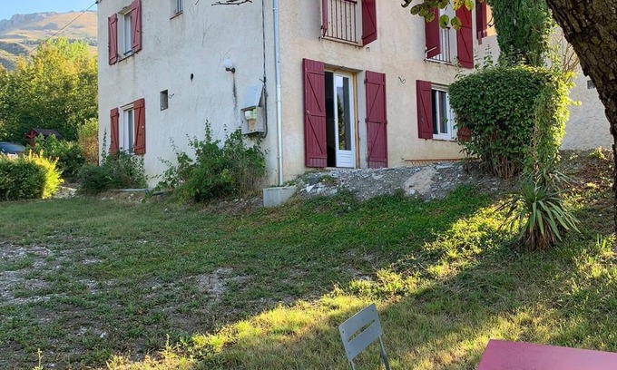 Tartonne House | Bas de Villa Tout Confort au Calme Absolu Avec Deux Chambres