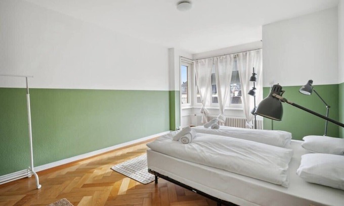 Sihlfeld Apartment | Basic Apartment in vibrant residential part of ZH!