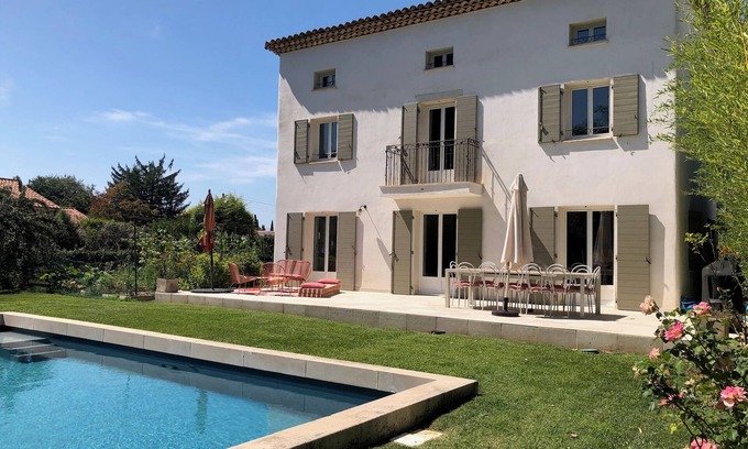 Aix-en-Provence Villa | Bastide in Aix en Pce, swimming pool, enclosed garden, gym and private parking.