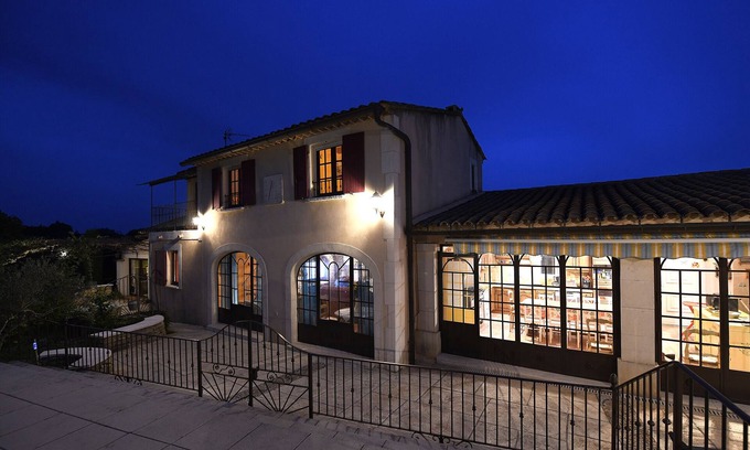 Robion Other | Bastide near (Gordes) Isles sur sorgues- Fontaine de Vau 4 to 10 people.