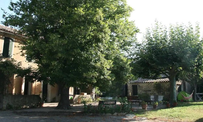 Sainte-Anne du Castellet House | Bastide with swimming pool & vineyards