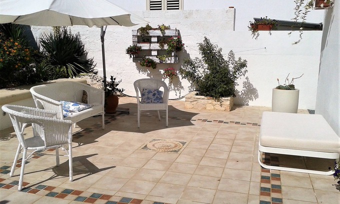 Marina Serra House | Bathroom+bedroom with private entrance and garden, 200m from natural pool