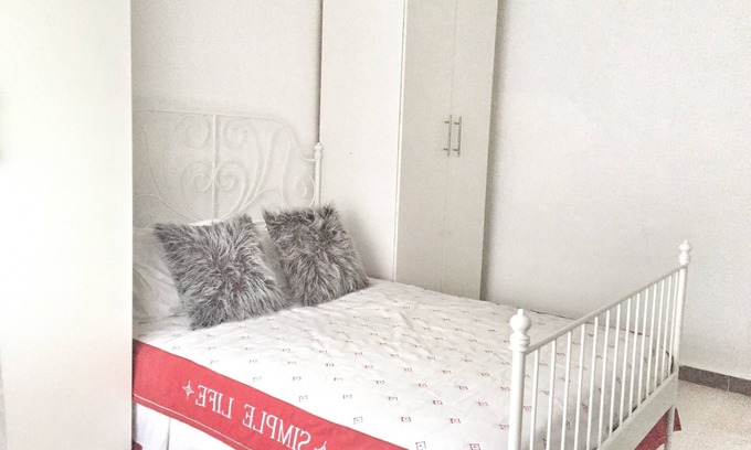 Kuala Lumpur Bed & Breakfast | Batu Caves Small Cozy Room for Traveller