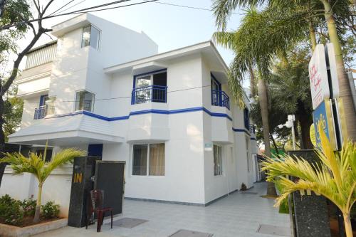 Palavakkam Hotel | Bay Breeze Suites