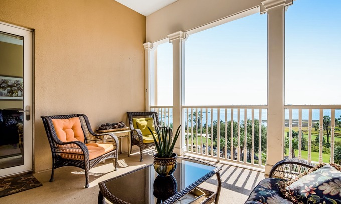 Upper Grand Lagoon Condo | Bay-facing condo w/majestic view & shared lagoon-style pool/hot tub
