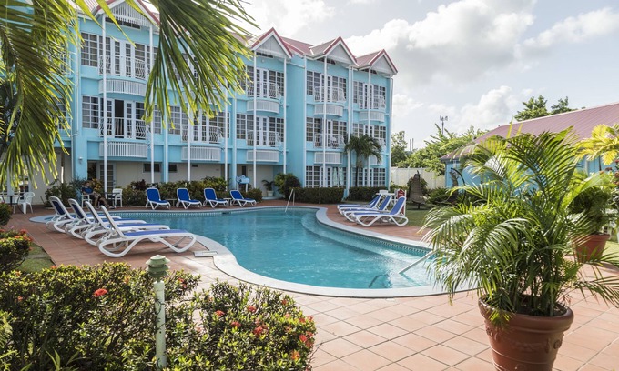 Bonne Terre Hotel | Bay Gardens Marina Haven