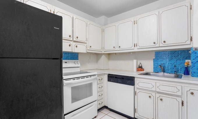 Bay Harbor Islands Apartment | Bay Harbor Sunset Apt 4B