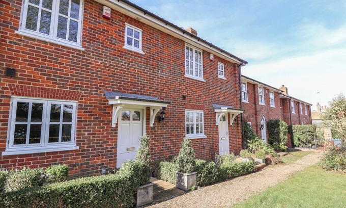 Saxmundham Cottage | BAY TREE COTTAGE, character holiday cottage in Peasenhall