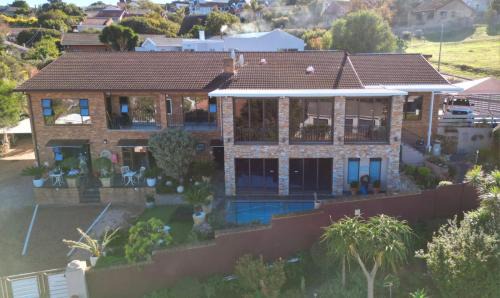 Heldervue House | Bay View Guest House