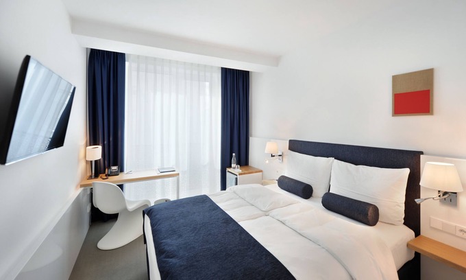 St. Paul Hotel | Bayer 89 Vi Vadi Hotel