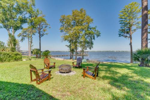 Ono Island House | Bayfront Gem Patio and Fire Pit in Pensacola