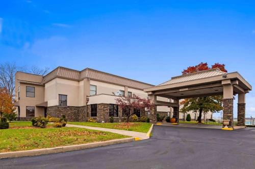 Monroe Hotel | Baymont By Wyndham Monroe Ohio