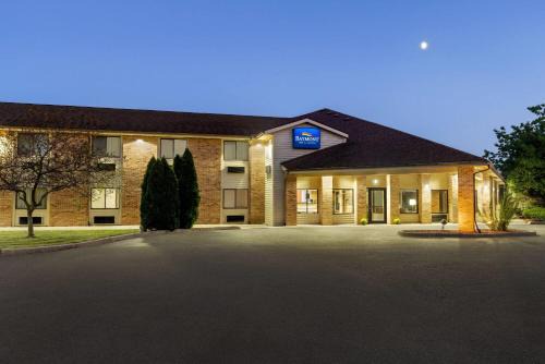 Monroe Hotel | Baymont by Wyndham Monroe