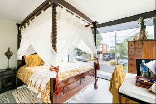 Black Rock Bed & Breakfast | Bayside Boutique Retreat- Black Rock, Melbourne.