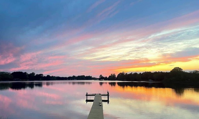 Locustville House | Bayside House with Sunset Water Views on Secluded Private Farm