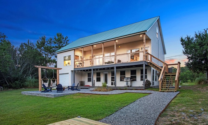 Diamondhead House | Bayside Retreat - 2250 sq ft Bay House w/dock, fire pit, & tons of amenities