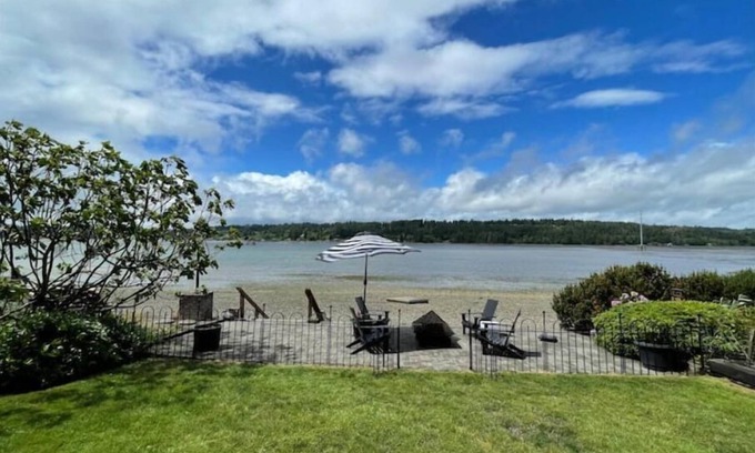 Burley House | Bayside Retreat