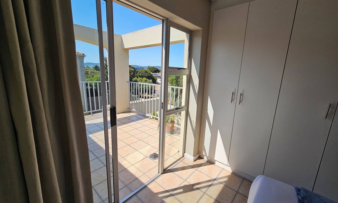Parklands House | Bayside Terraces By Tanaka Kingdom - A modern three-bedroom apartment.