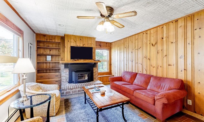 Mac Mahan House | Bayview Retreat