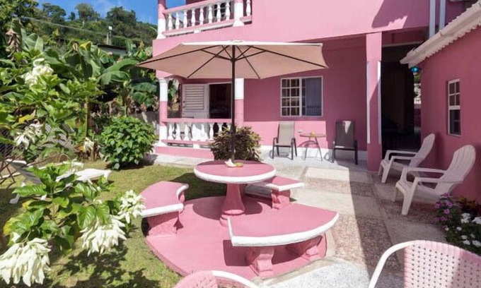 Castara Apartment | Baywatch Apartments