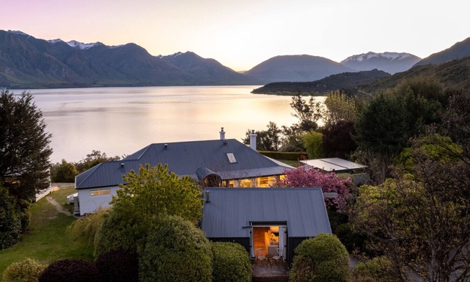 Closeburn Villa | Baywaters Retreat by Sotheby's Luxury Rental Homes
